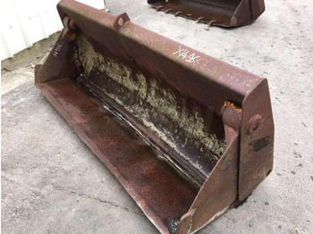 CASE 2340mm - Type tractopelle - Loader bucket