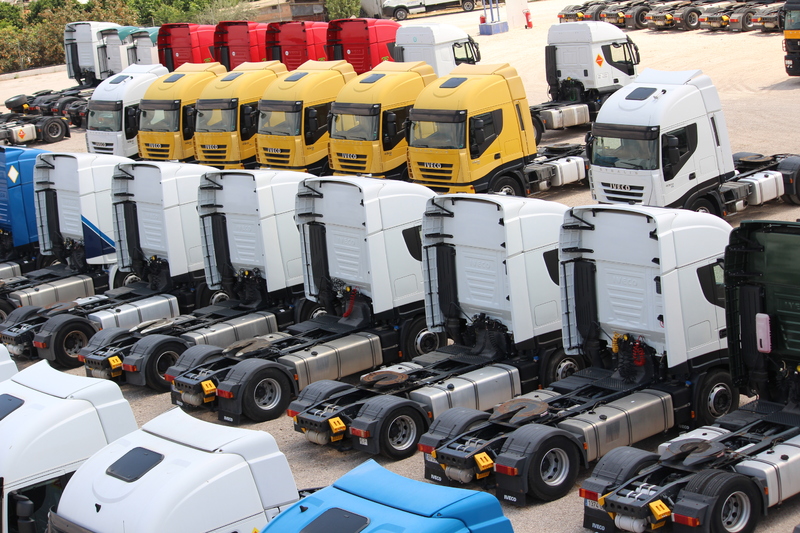 VALLOR TRUCKS S.L.U. - vehicles for sale undefined: picture 1