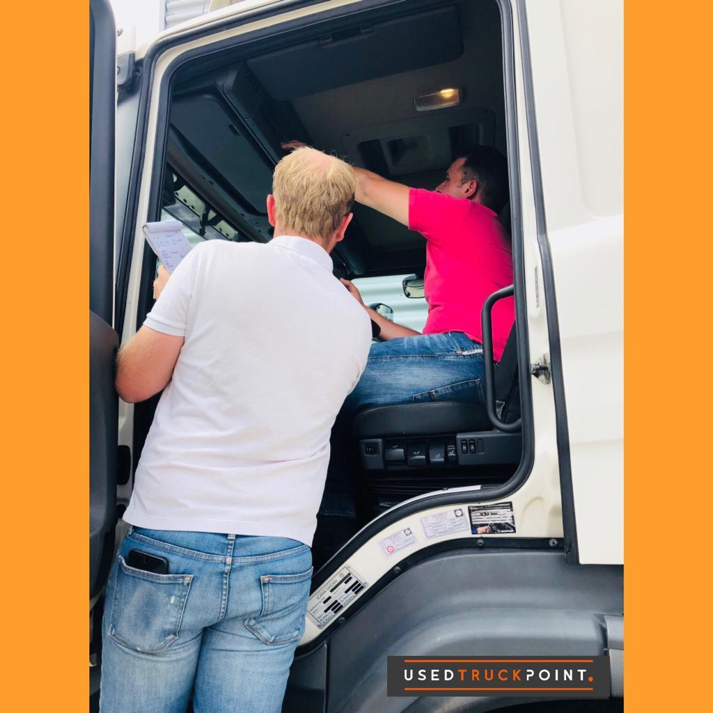 Used Truck Point BV - Semi-trailers SCHMITZ undefined: picture 3