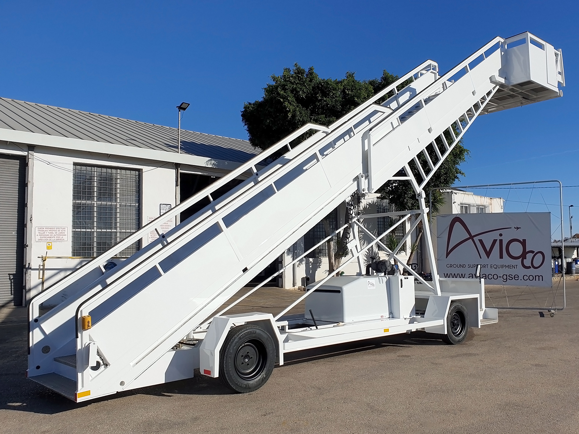AVIACO GSE - Material handling equipment - rent undefined: picture 5