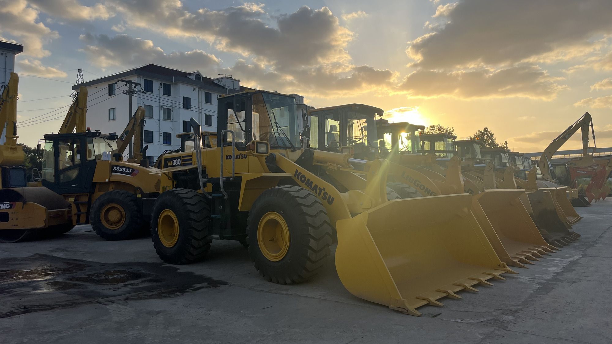 Sunight Development Company Limited - Tractor units - Year: 2023 undefined: picture 18