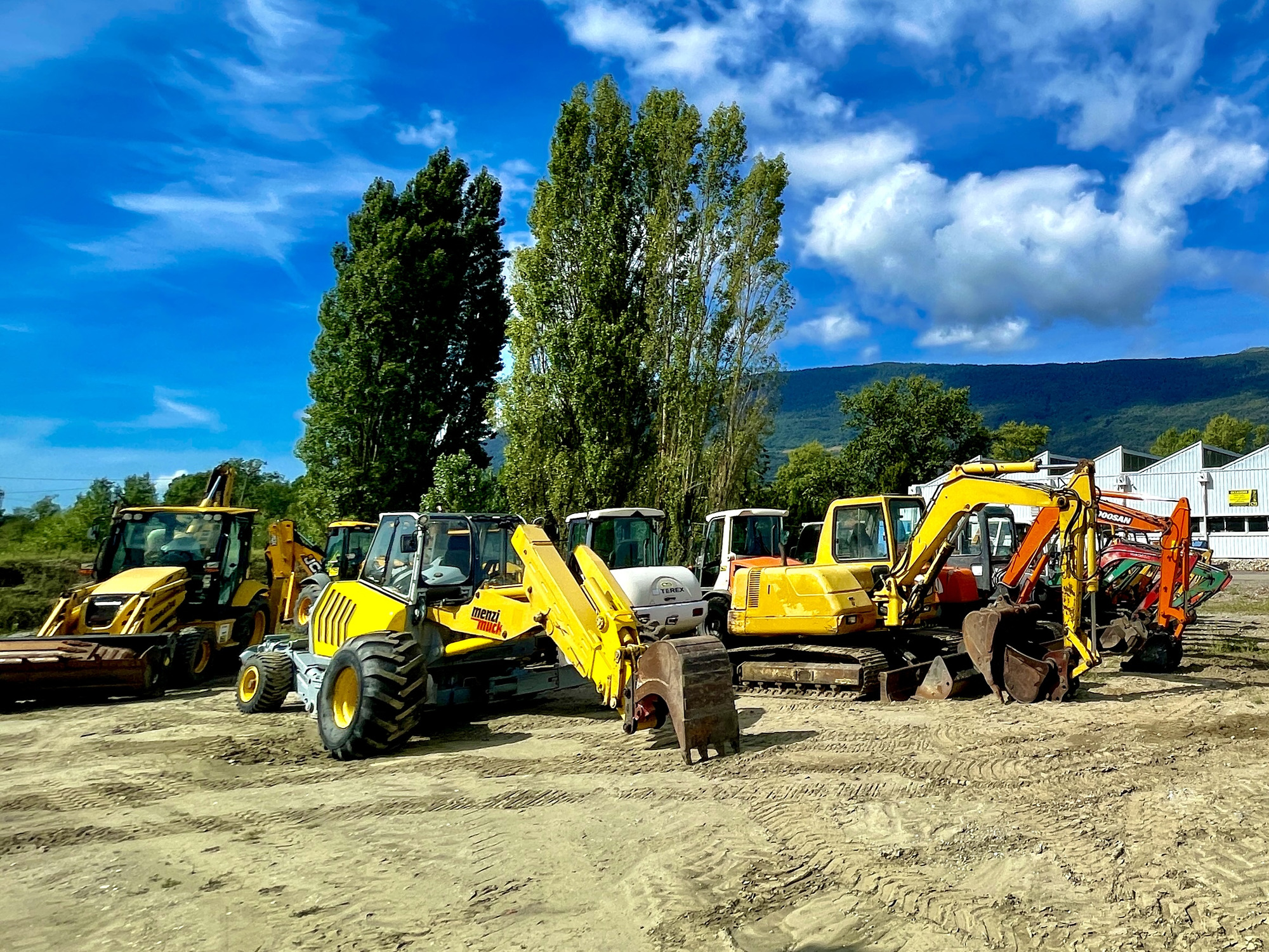 DB EQUIPMENT - Trucks RENAULT Kerax - 8x4, air conditioner undefined: picture 7