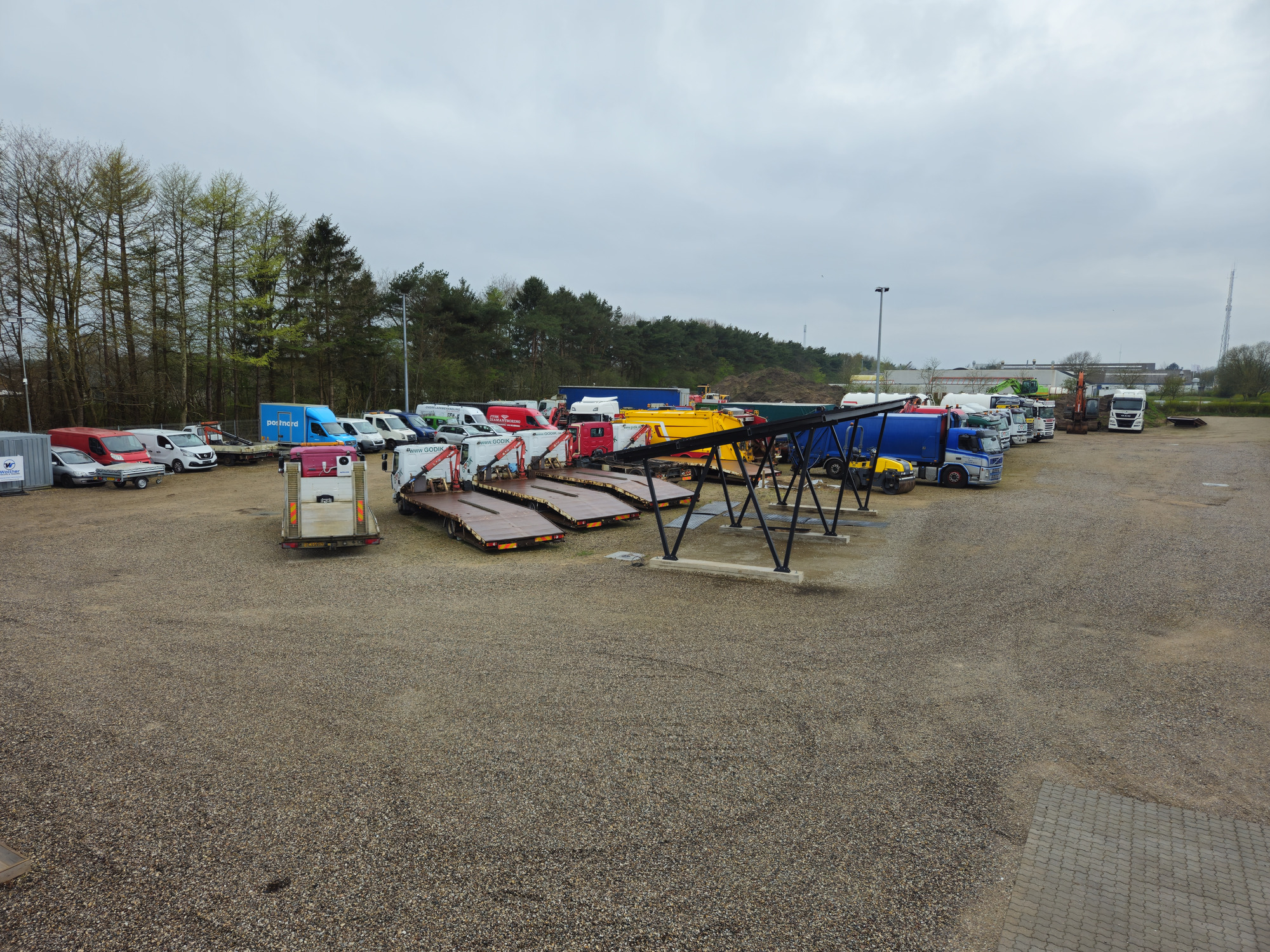 Wolther Trucks and Trading ApS - Trucks RENAULT undefined: picture 3