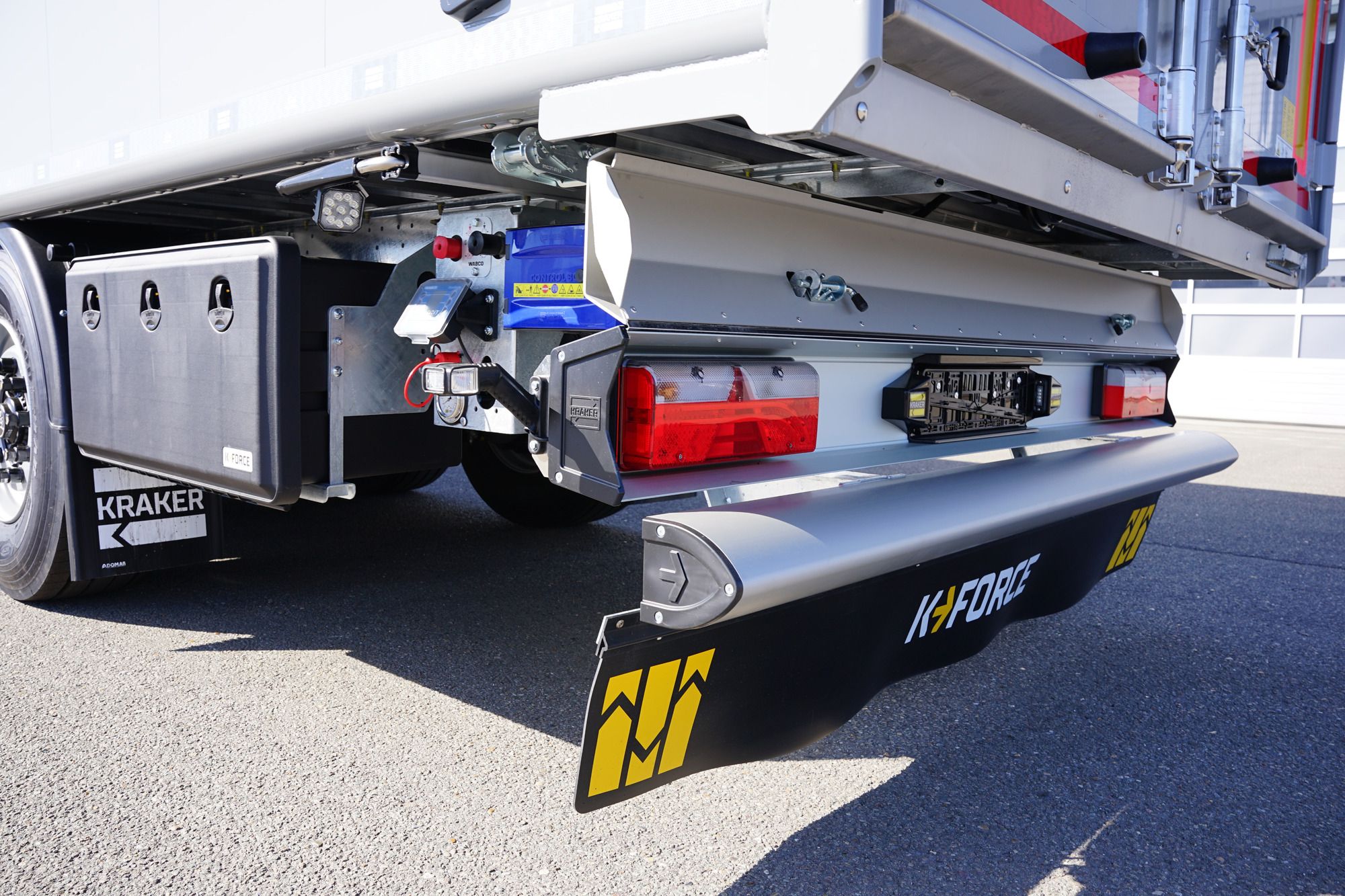 Smart Trailer Solutions B.V. - Semi-trailers undefined: picture 9