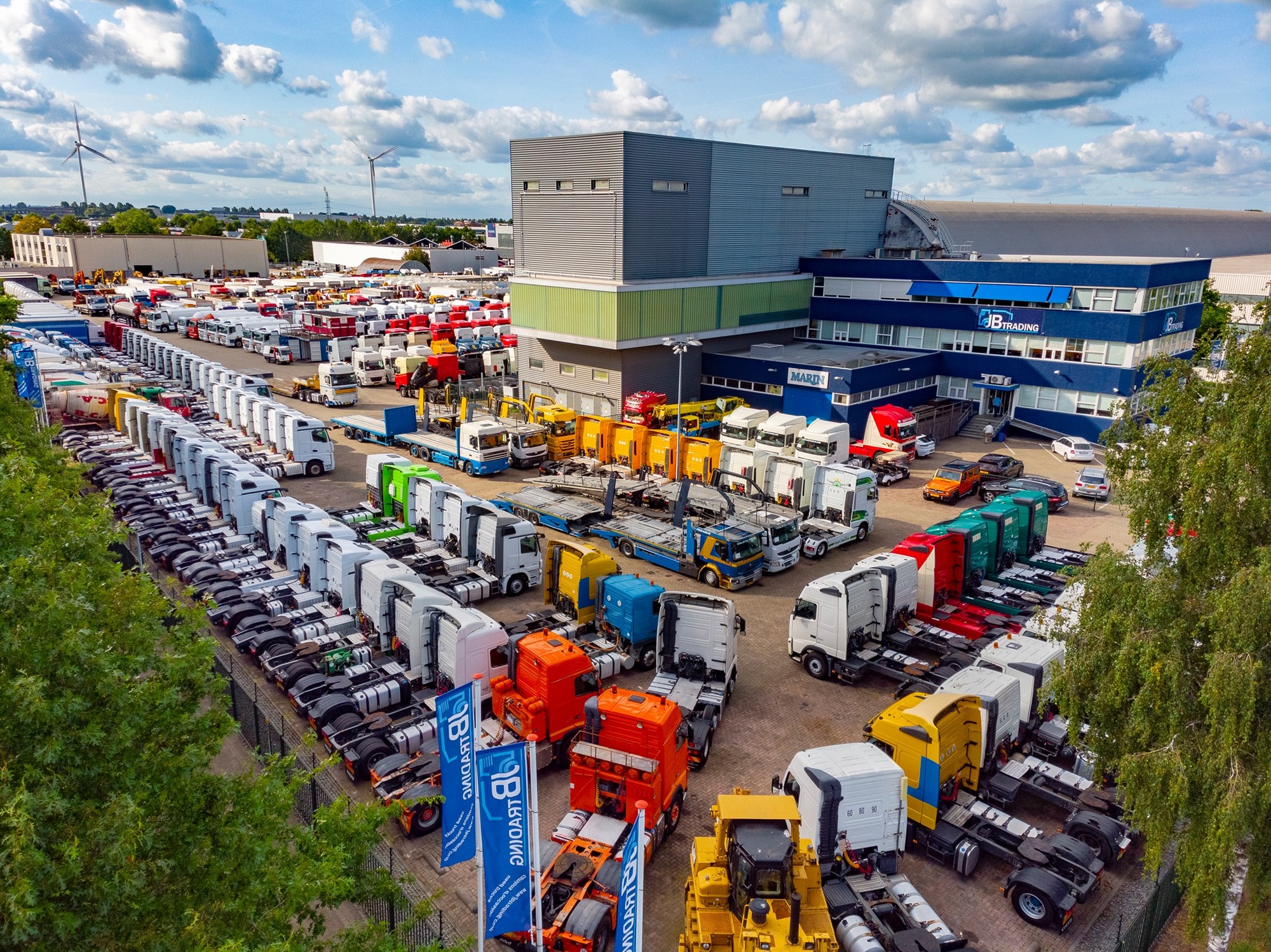 JB Trading b.v. - vehicles for sale undefined: picture 1