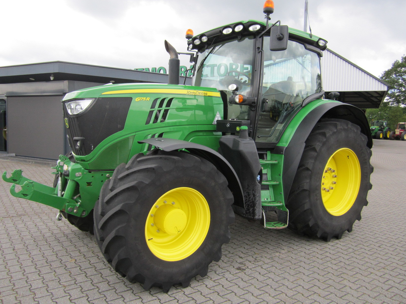 Vemo Tractoren BV - vehicles for sale undefined: picture 14