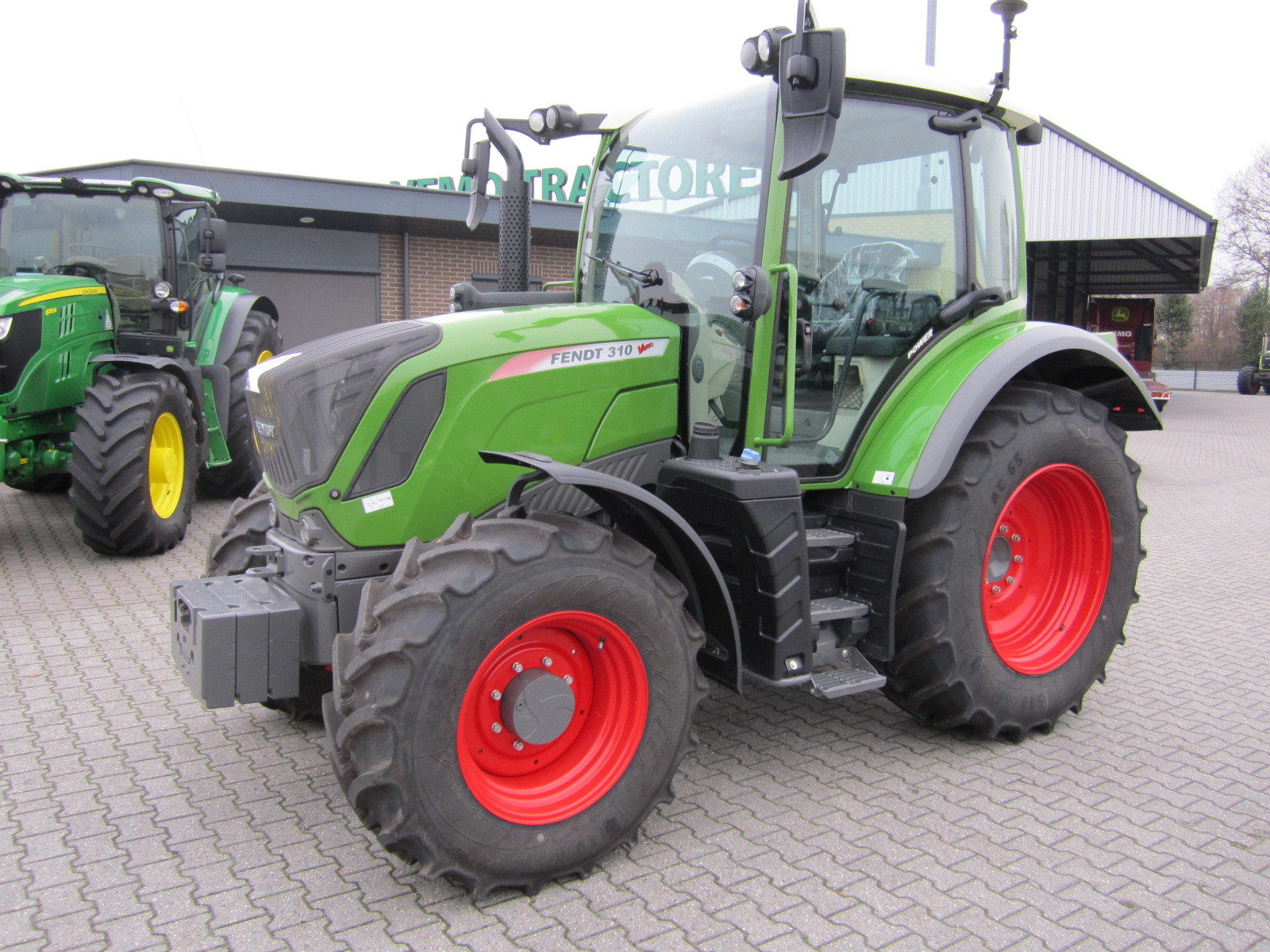 Vemo Tractoren BV - vehicles for sale undefined: picture 5