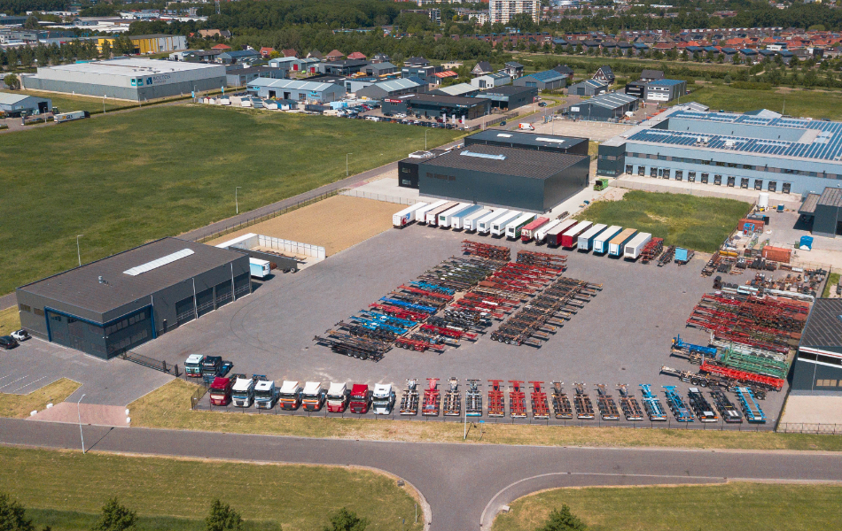 Louis Boon Trucks & Trailers BV - Tractor units - Euro 4 undefined: picture 6