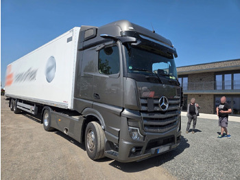 Tractor unit MERCEDES-BENZ Actros 1848