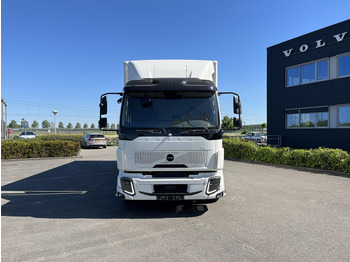 Box truck VOLVO FL
