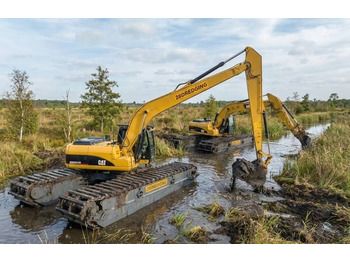 Amphibious excavator CATERPILLAR 320DL