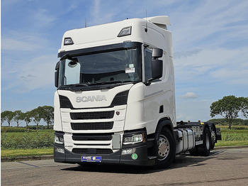 Container transporter/ Swap body truck SCANIA R 450