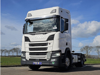 Container transporter/ Swap body truck SCANIA R 450