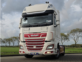 Tractor unit DAF XF 530