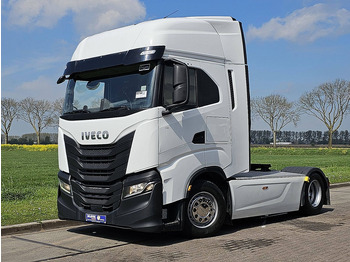 Tractor unit Iveco S-WAY AS440S48: picture 2