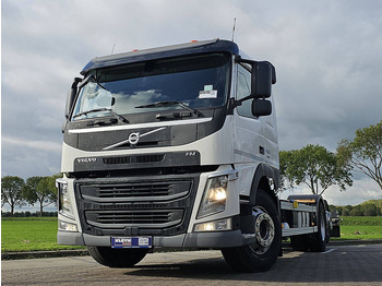 Cab chassis truck VOLVO FM 420