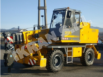 Rough terrain crane LOCATELLI