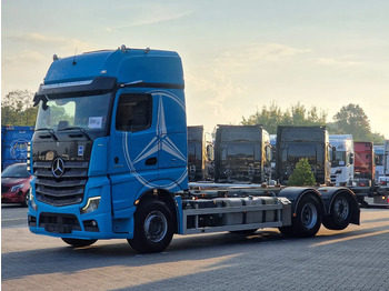 Container transporter/ Swap body truck Mercedes-Benz Actros 2553 6x2 - BDF - Retarder - 4.90 WB - Loadlift - Full air: picture 3