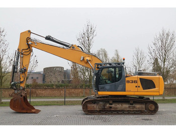 Crawler excavator LIEBHERR R 936