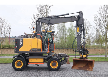 Wheel excavator Volvo EWR 150 E | ROTOTILT | BUCKET | TRAILER HYDR: picture 4