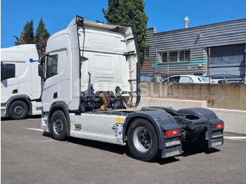 Tractor unit SCANIA R450: picture 4