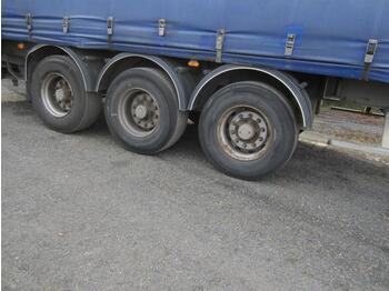 Curtainsider semi-trailer Fruehauf: picture 3