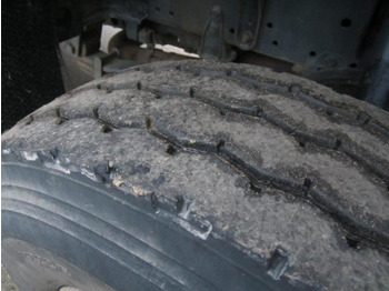 Dropside/ Flatbed truck MAN TGA: picture 4