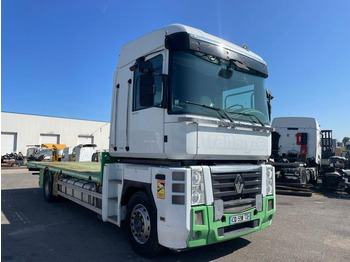Dropside/ Flatbed truck RENAULT Magnum 440