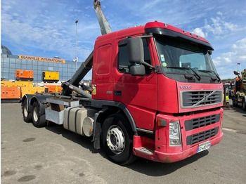 Interior photo 1: Hook lift truck Volvo FM 380 Interior photo 1: Hook lift truck Volvo FM 380