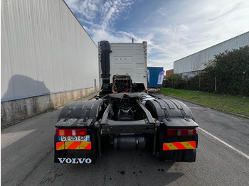 Tractor unit Volvo FH13 460: picture 5