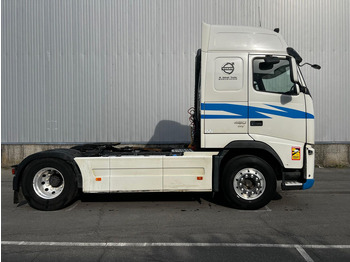 Tractor unit Volvo FH13 460: picture 3