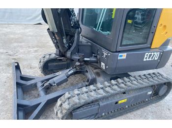 Mini excavator Volvo EC 27 D: picture 2 Mini excavator Volvo EC 27 D: picture 2