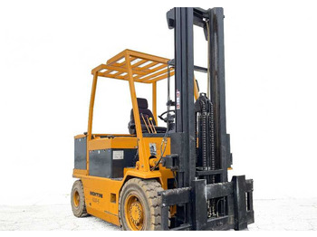 Electric forklift