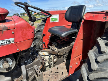 Farm tractor Massey Ferguson 158: picture 4