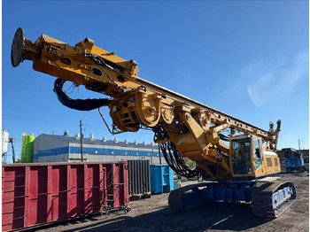 Pile driver BAUER