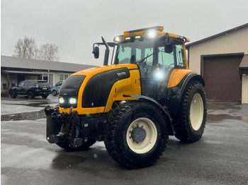 Farm tractor VALTRA M-series