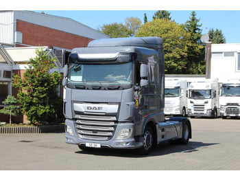 Tractor unit DAF XF 530