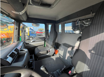 Hook lift truck, Crane truck MAN TG-S 26.400 6x4H-2 BL Abrollkipper mit Kran Lift Lenk: picture 2