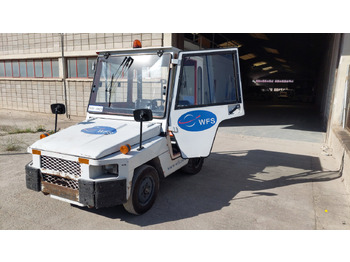 Baggage tractor TOYOTA