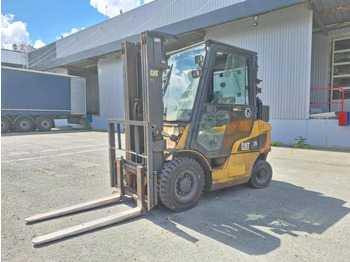Diesel forklift CATERPILLAR DP