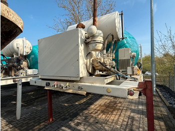 Concrete mixer truck Betonmischer-Auflieger Stetter 10 m³ mit Motor: picture 4