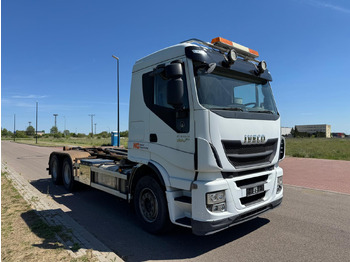 Hook lift truck IVECO Stralis 560