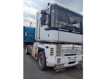 Tractor unit RENAULT Magnum 440