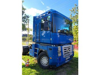 Tractor unit RENAULT Magnum 480