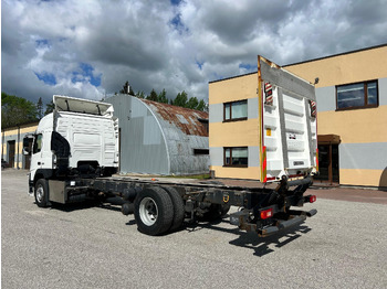 Cab chassis truck VOLVO FM330: picture 5