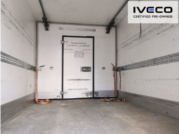 Refrigerator truck IVECO Kühlkoffer: picture 4