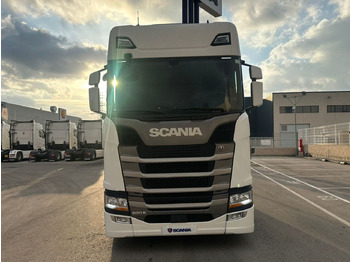 Tractor unit SCANIA S 500