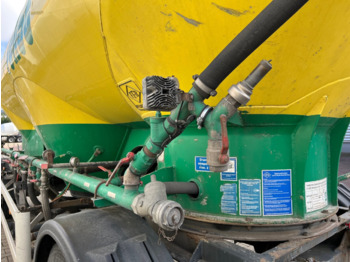 Tank trailer Feldbinder EUT 31.2 Silo-Anhänger EUT 31.2 Silo-Anhänger, ca. 31m³, 4x Domdeckel: picture 3