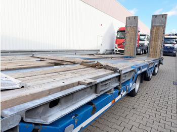 Low loader semi-trailer for transportation of heavy machinery Fliegl SDS 420 T SDS 420 T, Nachlauflenkachse, Verbr. auf 3m, hydr. Rampen: picture 4 Low loader semi-trailer for transportation of heavy machinery Fliegl SDS 420 T SDS 420 T, Nachlauflenkachse, Verbr. auf 3m, hydr. Rampen: picture 4