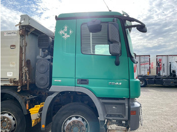 Leasing of Mercedes-Benz Actros MP III 3544/8x4/4 Actros MP III 3544/8x4/4, 3 Pedale Mercedes-Benz Actros MP III 3544/8x4/4 Actros MP III 3544/8x4/4, 3 Pedale: picture 2